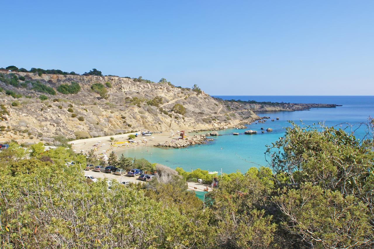 Amber - Coralli Beachfront Apartment プロタラス エクステリア 写真